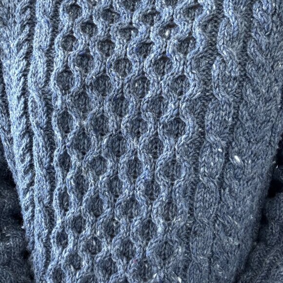 Vintage LL Bean Navy Blue 100% Wool Irish Fisherman Made in Ireland Sweater Sz S - Picture 7 of 7